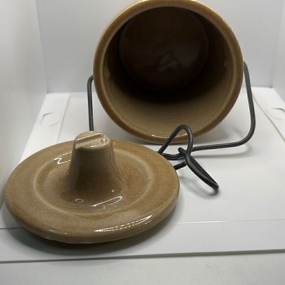 Win Schuler 1985 Collectible Edition Cheese Crock Wire Bale 5 1/2" - Picture 4 of 5